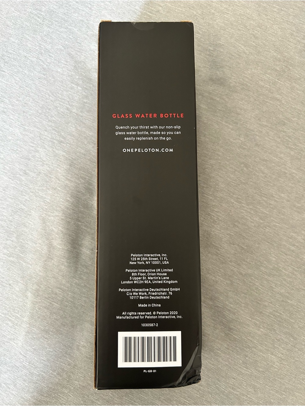 Brand New Peloton Black Glass Water Bottle with Nonslip Silicon Sleeve in a Box - Picture 4 of 6